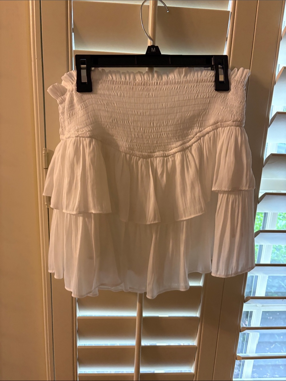 eesome White Tiered Ruffle Skort